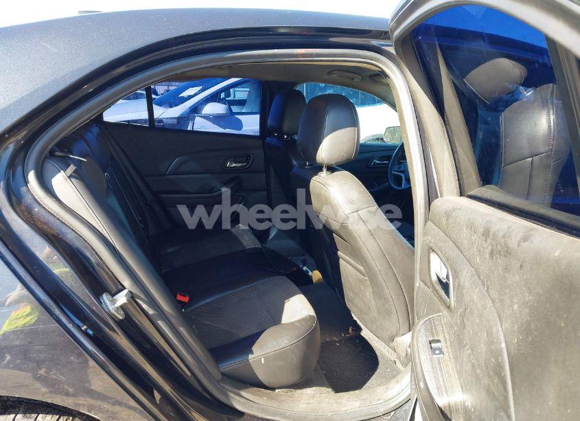 Photo 8 of 2015 Chevrolet Malibu 1LT (VIN 1G11C5SL4FF181733)