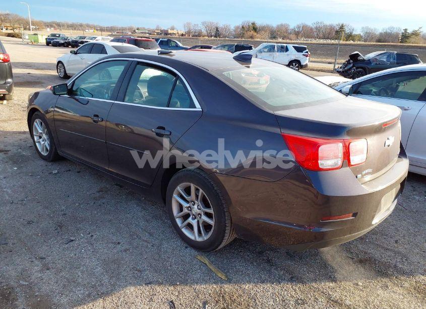 Photo 3 of 2015 Chevrolet Malibu 1LT (VIN 1G11C5SL4FF181974)