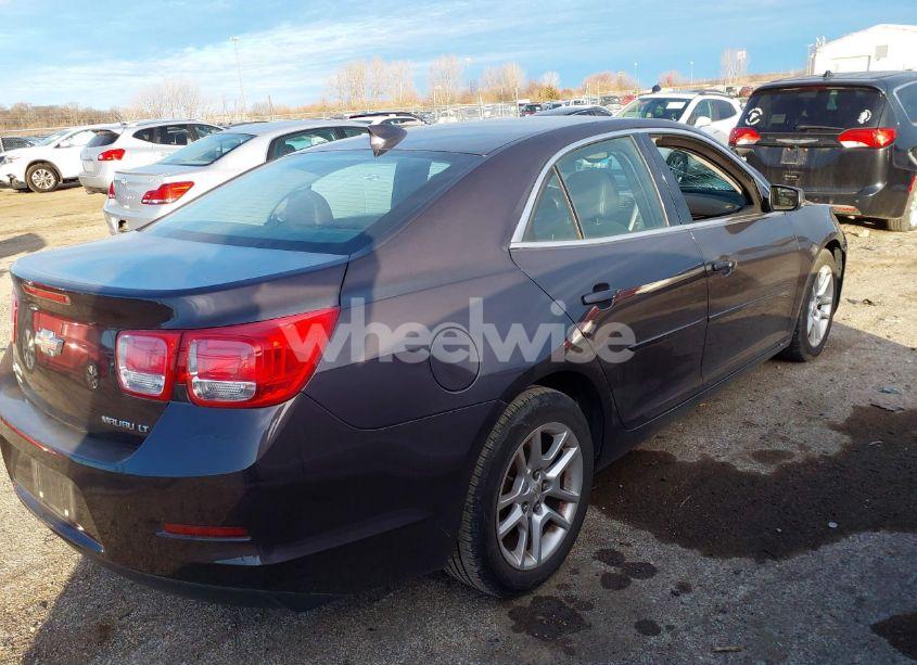 Photo 4 of 2015 Chevrolet Malibu 1LT (VIN 1G11C5SL4FF181974)