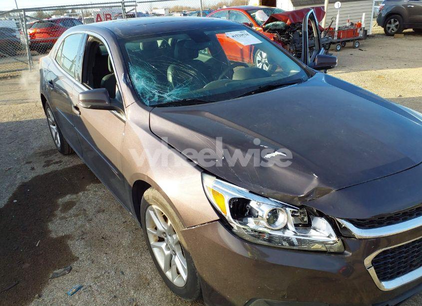 Photo 6 of 2015 Chevrolet Malibu 1LT (VIN 1G11C5SL4FF181974)