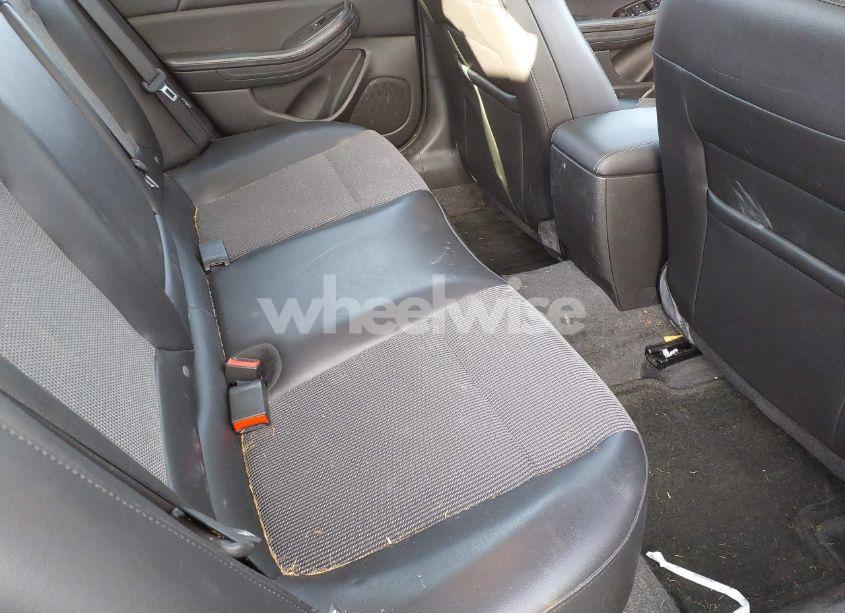 Photo 8 of 2015 Chevrolet Malibu 1LT (VIN 1G11C5SL4FF181974)