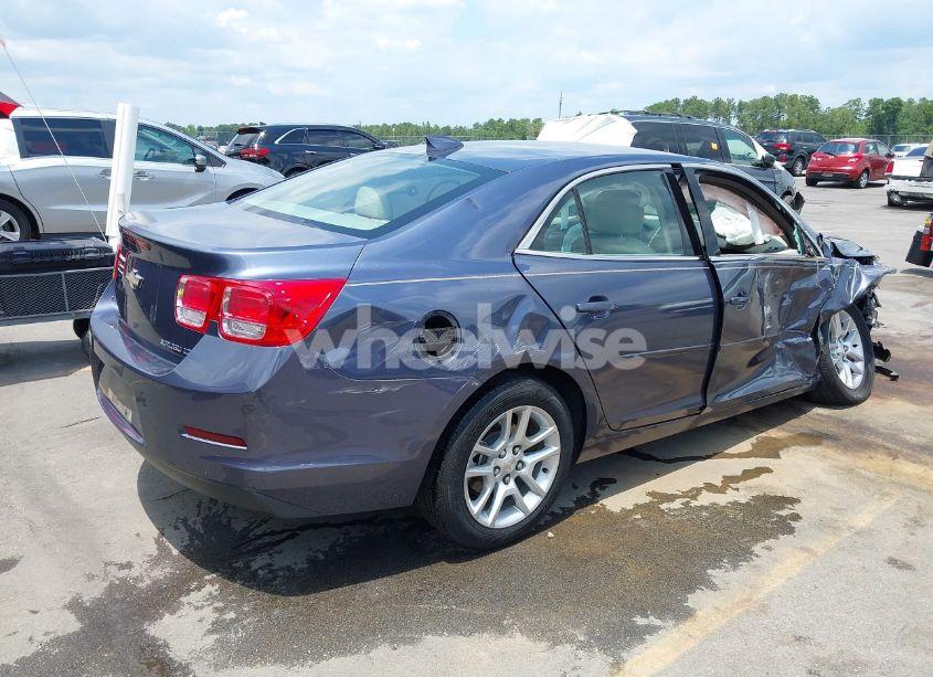 Photo 4 of 2015 Chevrolet Malibu 1LT (VIN 1G11C5SL4FF215282)
