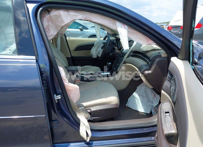 Photo 5 of 2015 Chevrolet Malibu 1LT (VIN 1G11C5SL4FF215282)
