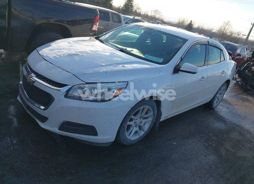 Photo 2 of 2015 Chevrolet Malibu 1LT (VIN 1G11C5SL4FF222278)