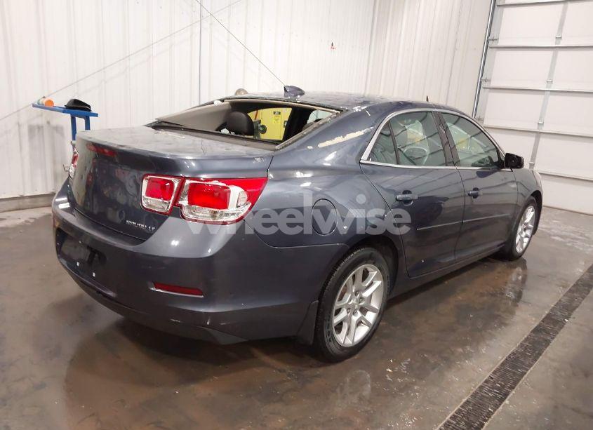 Photo 4 of 2015 Chevrolet Malibu 1LT (VIN 1G11C5SL4FF230302)