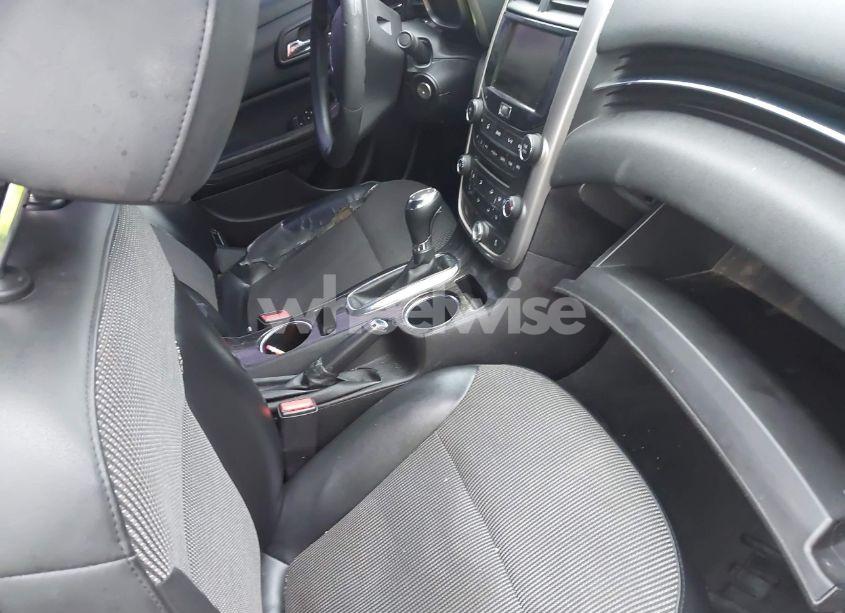Photo 5 of 2015 Chevrolet Malibu 1LT (VIN 1G11C5SL4FF257001)