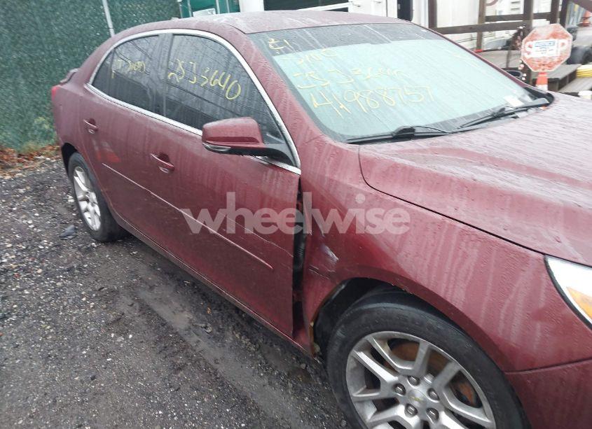 Photo 6 of 2015 Chevrolet Malibu 1LT (VIN 1G11C5SL4FF257001)