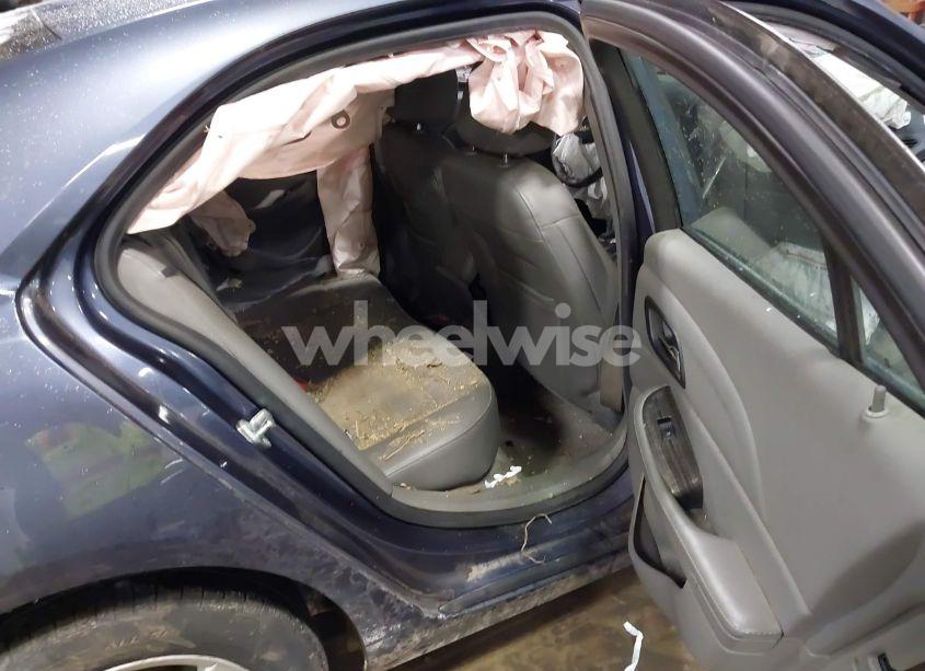 Photo 8 of 2015 Chevrolet Malibu 1LT (VIN 1G11C5SL4FF287082)