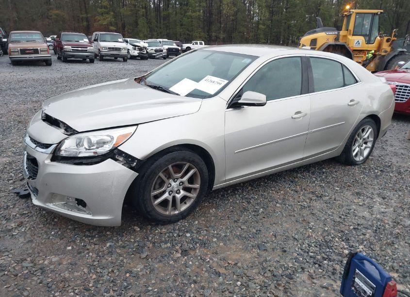 Photo 2 of 2015 Chevrolet Malibu 1LT (VIN 1G11C5SL4FF297191)