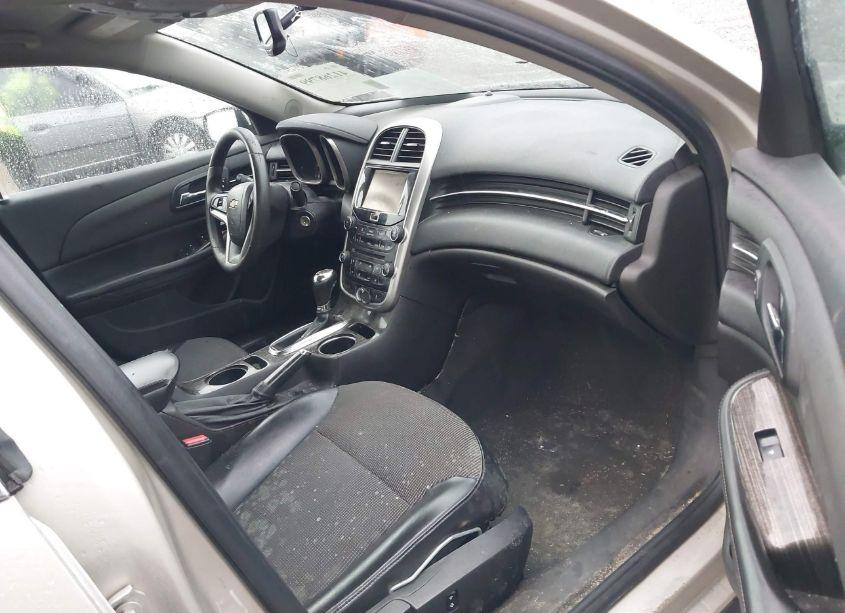 Photo 5 of 2015 Chevrolet Malibu 1LT (VIN 1G11C5SL4FF297191)