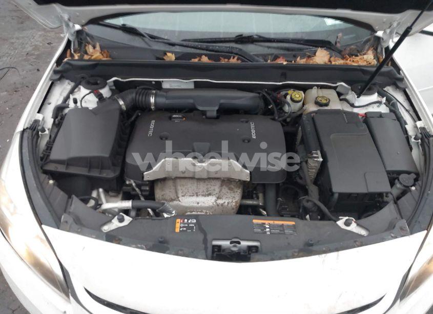 Photo 10 of 2015 Chevrolet Malibu 1LT (VIN 1G11C5SL4FF300655)