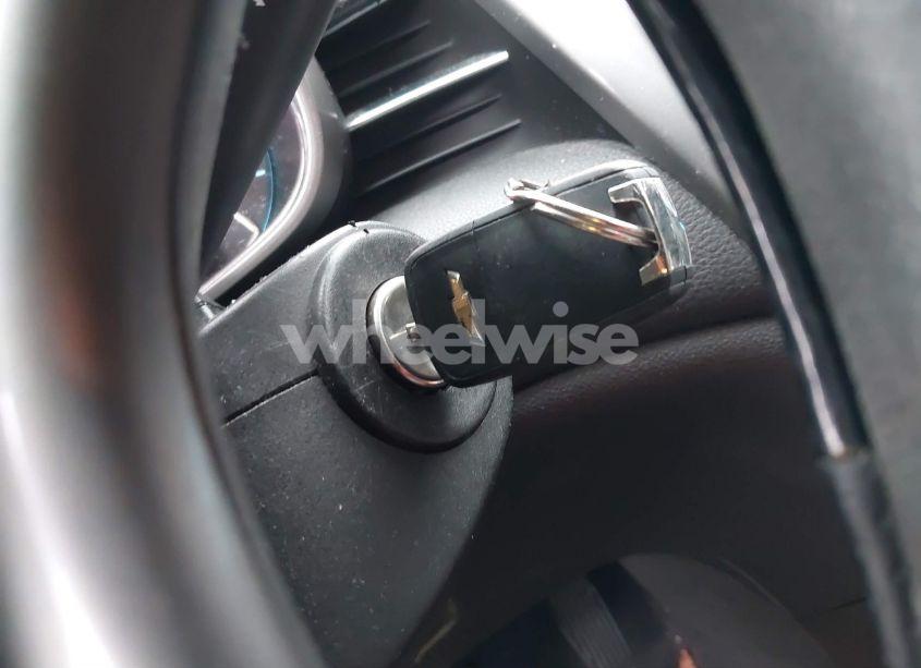 Photo 11 of 2015 Chevrolet Malibu 1LT (VIN 1G11C5SL4FF300655)