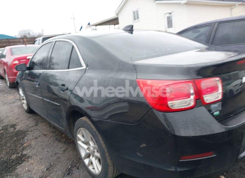 Photo 3 of 2015 Chevrolet Malibu 1LT (VIN 1G11C5SL4FF313406)