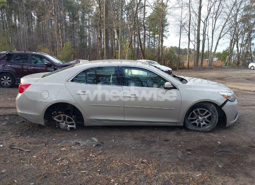 Photo 13 of 2015 Chevrolet Malibu 1LT (VIN 1G11C5SL4FF323126)