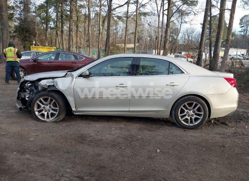 Photo 14 of 2015 Chevrolet Malibu 1LT (VIN 1G11C5SL4FF323126)