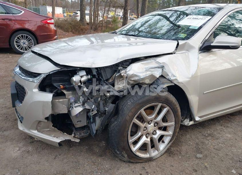 Photo 6 of 2015 Chevrolet Malibu 1LT (VIN 1G11C5SL4FF323126)