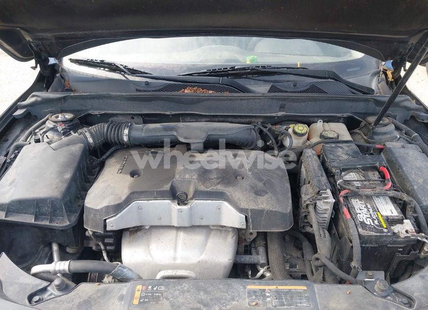 Photo 10 of 2015 Chevrolet Malibu 1LT (VIN 1G11C5SL4FF323594)