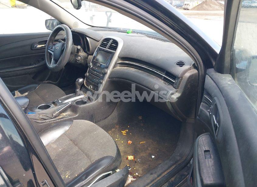 Photo 5 of 2015 Chevrolet Malibu 1LT (VIN 1G11C5SL4FF323594)