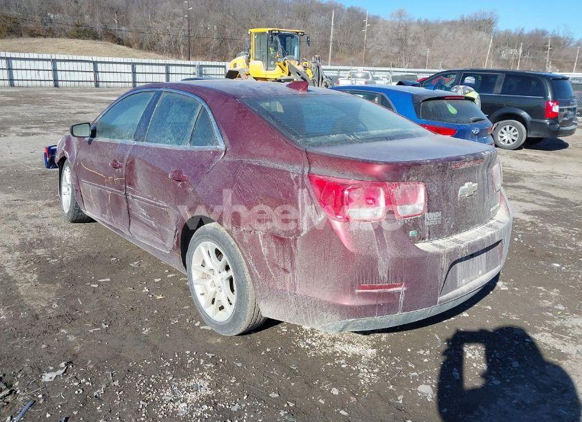 Photo 3 of 2015 Chevrolet Malibu 1LT (VIN 1G11C5SL4FF349208)