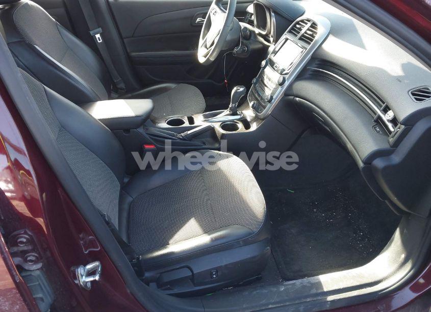 Photo 5 of 2015 Chevrolet Malibu 1LT (VIN 1G11C5SL4FF349208)