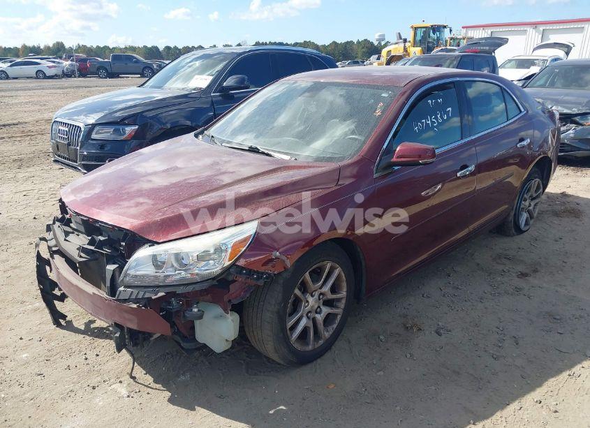 Photo 2 of 2015 Chevrolet Malibu 1LT (VIN 1G11C5SL4FF349550)