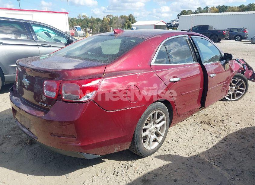 Photo 4 of 2015 Chevrolet Malibu 1LT (VIN 1G11C5SL4FF349550)