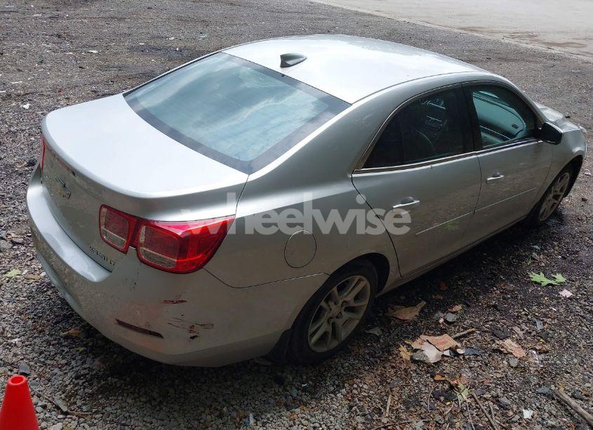 Photo 4 of 2015 Chevrolet Malibu 1LT (VIN 1G11C5SL4FF351783)