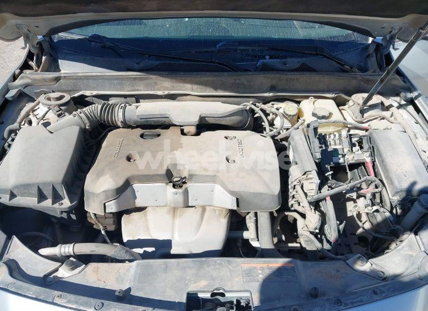 Photo 10 of 2015 Chevrolet Malibu 1LT (VIN 1G11C5SL4FU149828)