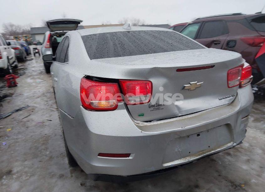 Photo 3 of 2015 Chevrolet Malibu 1LT (VIN 1G11C5SL4FU153345)
