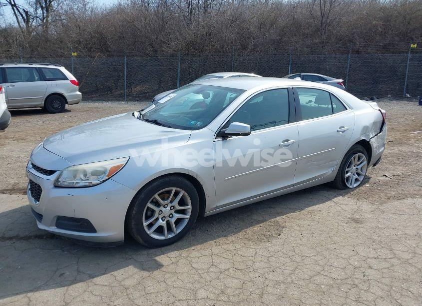 Photo 2 of 2014 Chevrolet Malibu 1LT (VIN 1G11C5SL5EF109812)