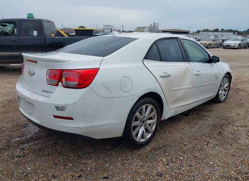 Photo 4 of 2014 Chevrolet Malibu 1LT (VIN 1G11C5SL5EF171128)