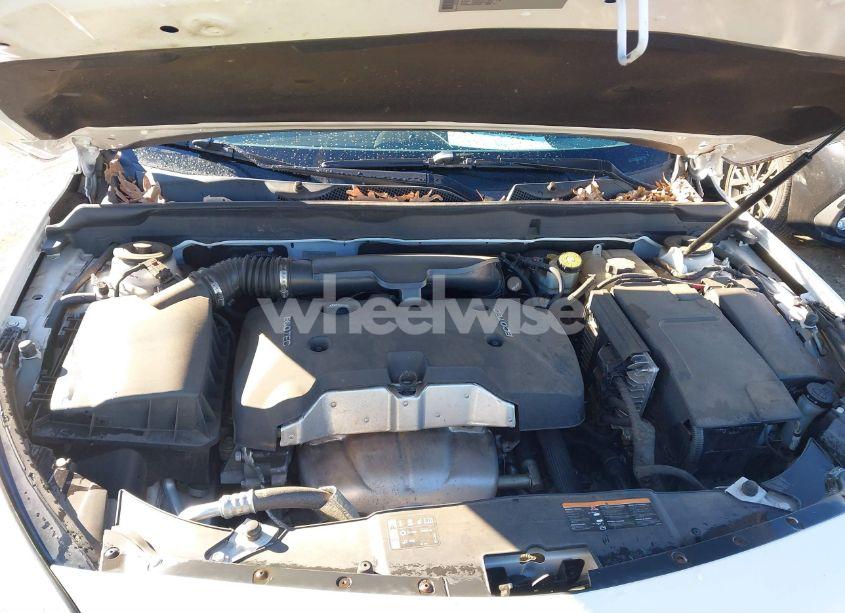 Photo 10 of 2014 Chevrolet Malibu 1LT (VIN 1G11C5SL5EF251383)