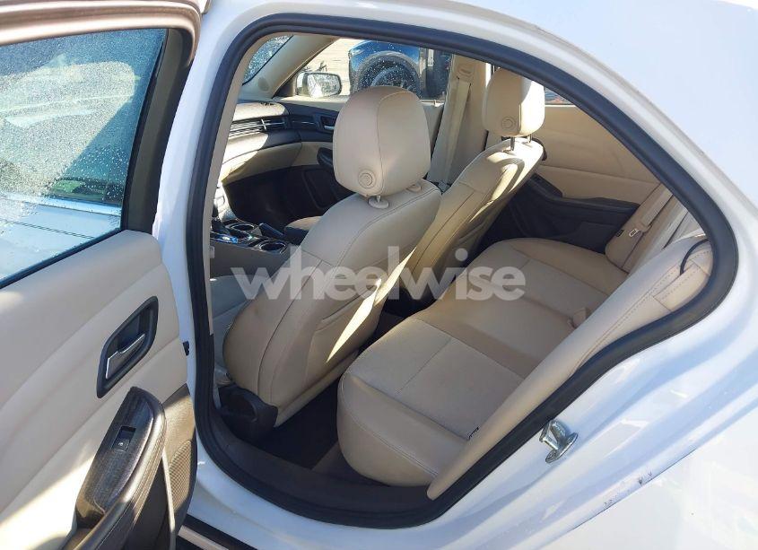 Photo 8 of 2014 Chevrolet Malibu 1LT (VIN 1G11C5SL5EF251383)