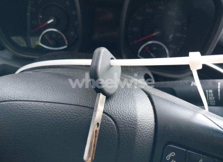 Photo 11 of 2014 Chevrolet Malibu 1LT (VIN 1G11C5SL5EF268149)