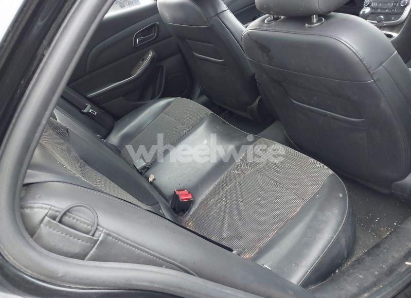 Photo 8 of 2014 Chevrolet Malibu 1LT (VIN 1G11C5SL5EF301604)