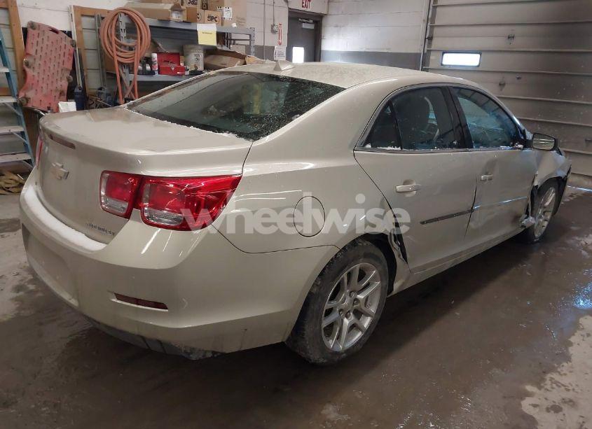Photo 4 of 2014 Chevrolet Malibu 1LT (VIN 1G11C5SL5EF302218)