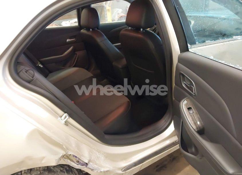 Photo 8 of 2014 Chevrolet Malibu 1LT (VIN 1G11C5SL5EF302218)