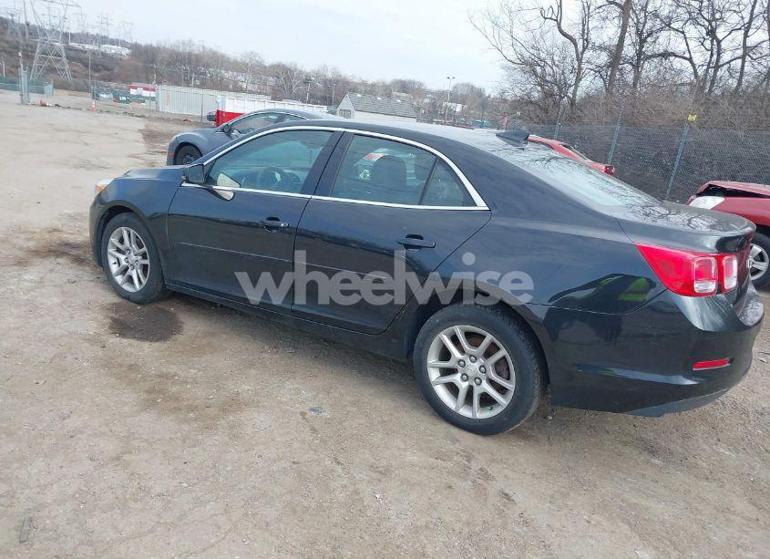 Photo 3 of 2015 Chevrolet Malibu 1LT (VIN 1G11C5SL5FF100514)