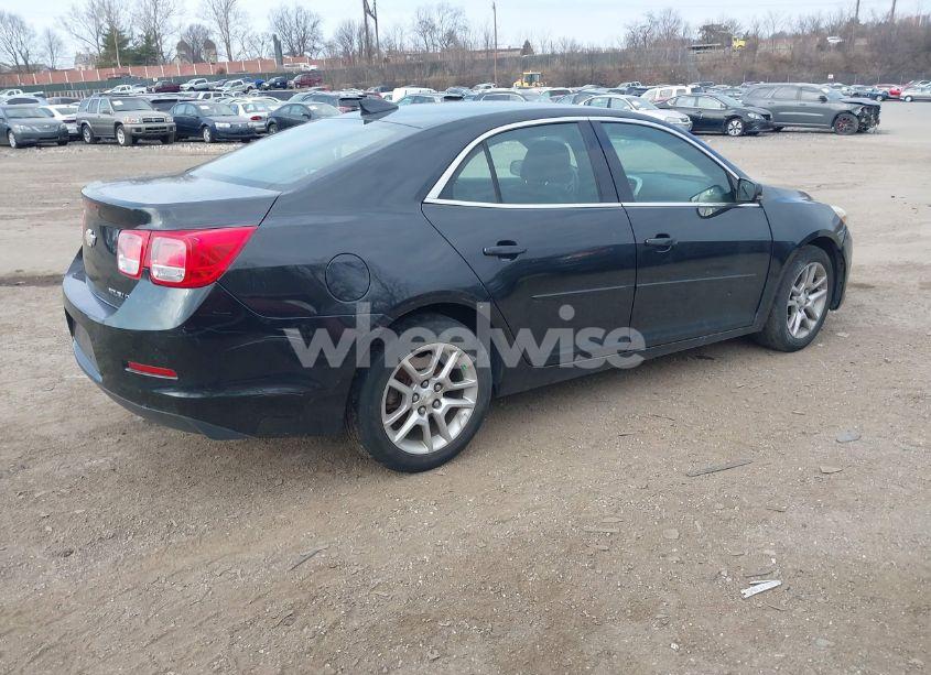 Photo 4 of 2015 Chevrolet Malibu 1LT (VIN 1G11C5SL5FF100514)