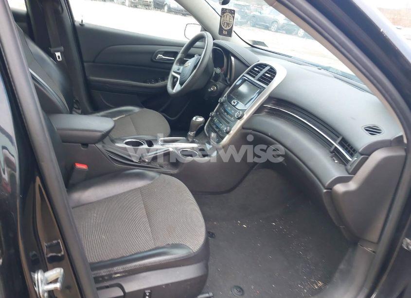 Photo 5 of 2015 Chevrolet Malibu 1LT (VIN 1G11C5SL5FF100514)