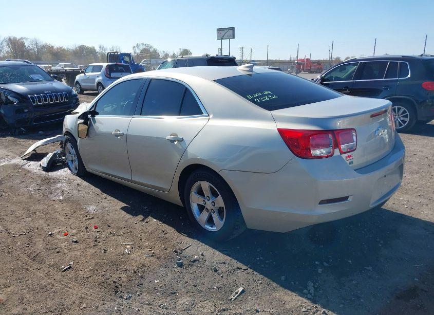 Photo 3 of 2015 Chevrolet Malibu 1LT (VIN 1G11C5SL5FF116258)