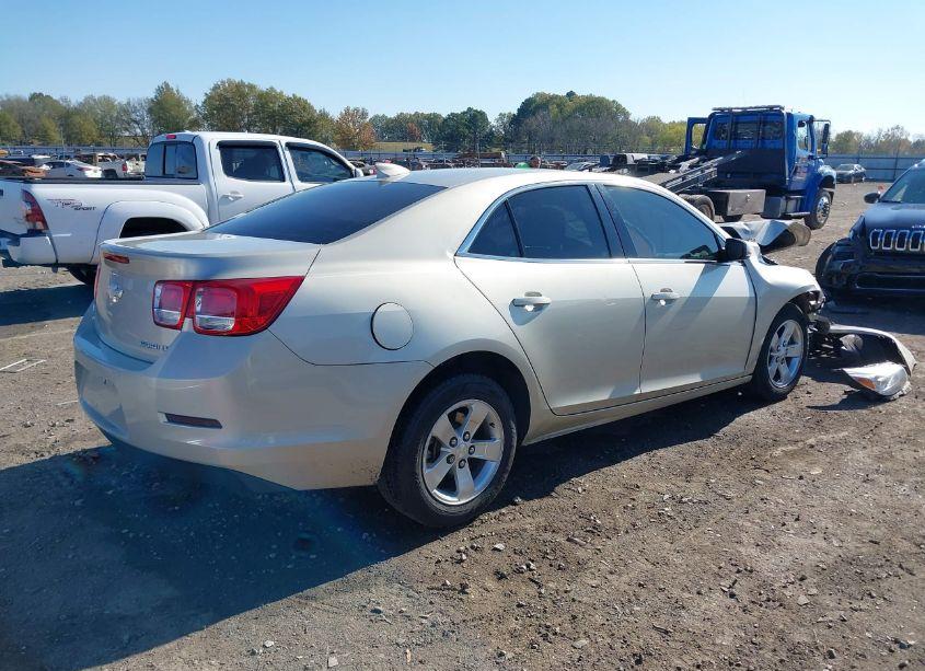 Photo 4 of 2015 Chevrolet Malibu 1LT (VIN 1G11C5SL5FF116258)