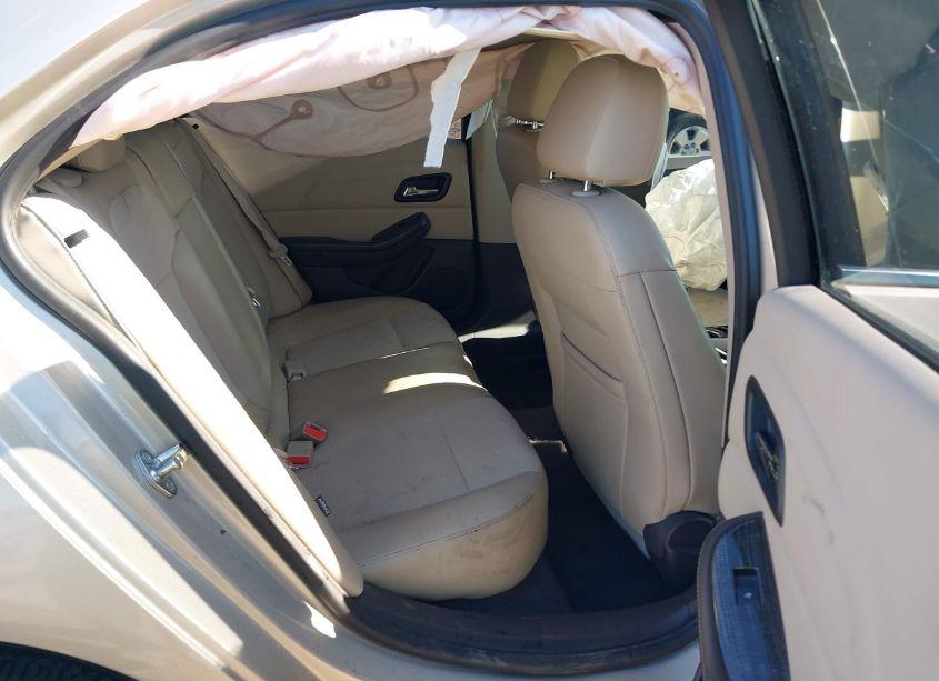 Photo 8 of 2015 Chevrolet Malibu 1LT (VIN 1G11C5SL5FF116258)