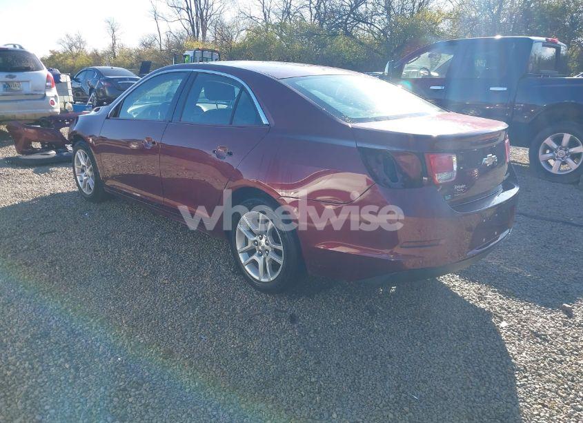 Photo 3 of 2015 Chevrolet Malibu 1LT (VIN 1G11C5SL5FF124800)