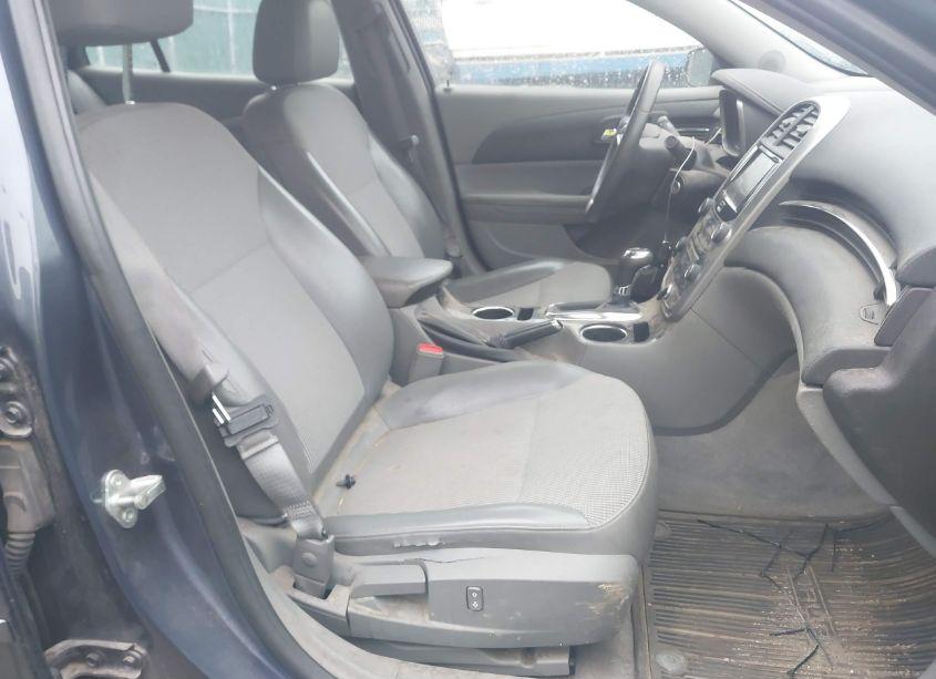 Photo 5 of 2015 Chevrolet Malibu 1LT (VIN 1G11C5SL5FF129138)
