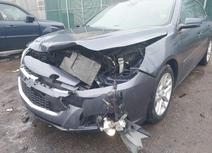 Photo 6 of 2015 Chevrolet Malibu 1LT (VIN 1G11C5SL5FF129138)