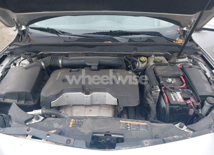 Photo 10 of 2015 Chevrolet Malibu 1LT (VIN 1G11C5SL5FF130709)