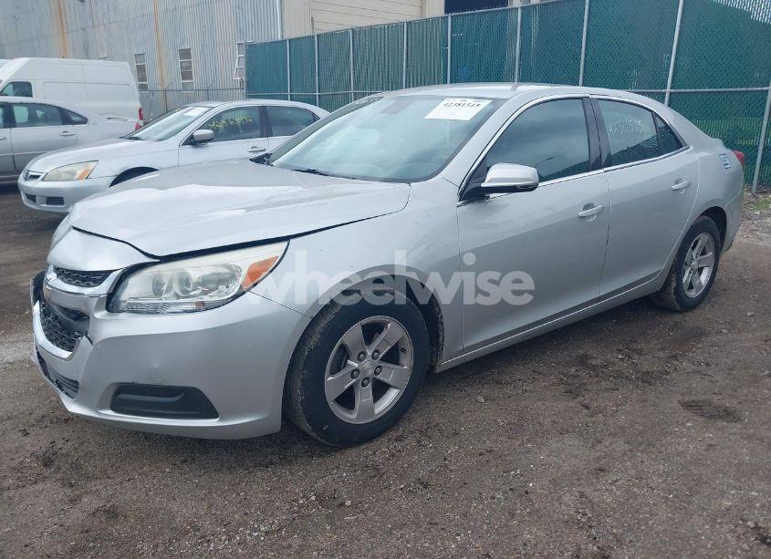 Photo 2 of 2015 Chevrolet Malibu 1LT (VIN 1G11C5SL5FF130709)