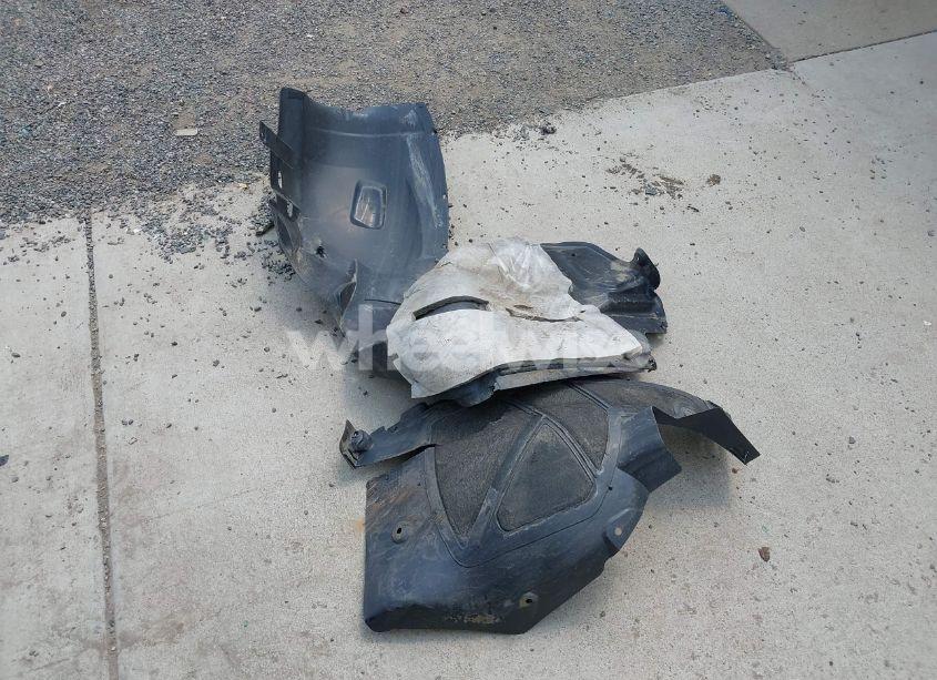 Photo 12 of 2015 Chevrolet Malibu 1LT (VIN 1G11C5SL5FF153231)