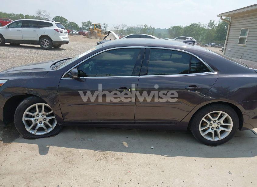 Photo 15 of 2015 Chevrolet Malibu 1LT (VIN 1G11C5SL5FF153231)